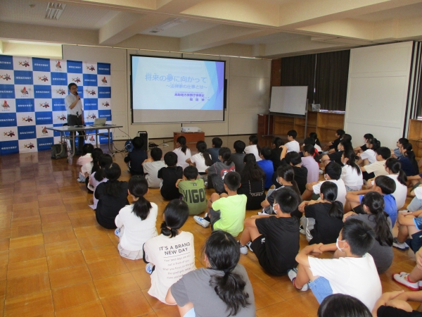 画像の代替テキストを入力ください。