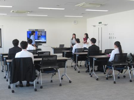 画像の代替テキストを入力ください。