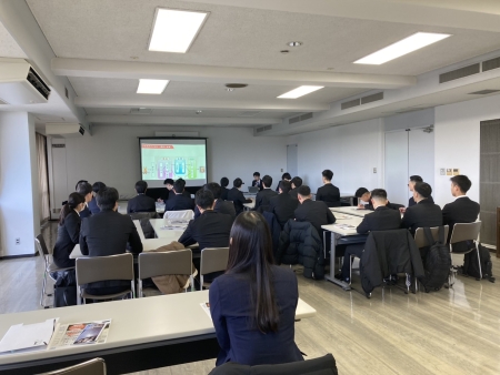 画像の代替テキストを入力ください。