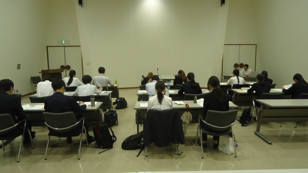 画像の代替テキストを入力ください。